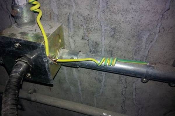 穿线管必须接地线/a_穿线管需要接地吗